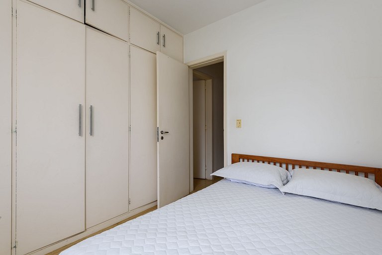 3 bedrooms, 5 minutes from Leblon beach / metro