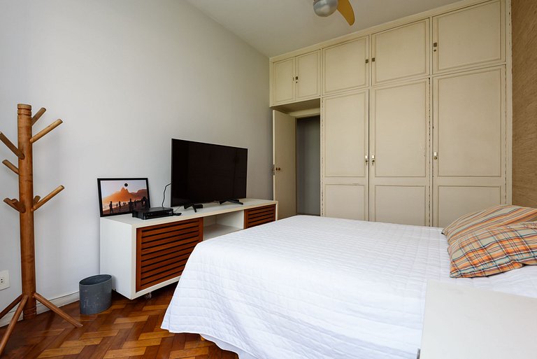 3 rooms with sea view between Ipanema and Copacabana
