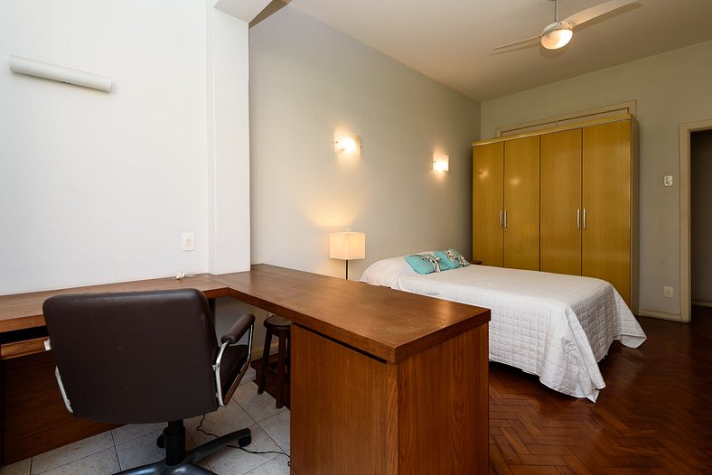 3 rooms with sea view between Ipanema and Copacabana