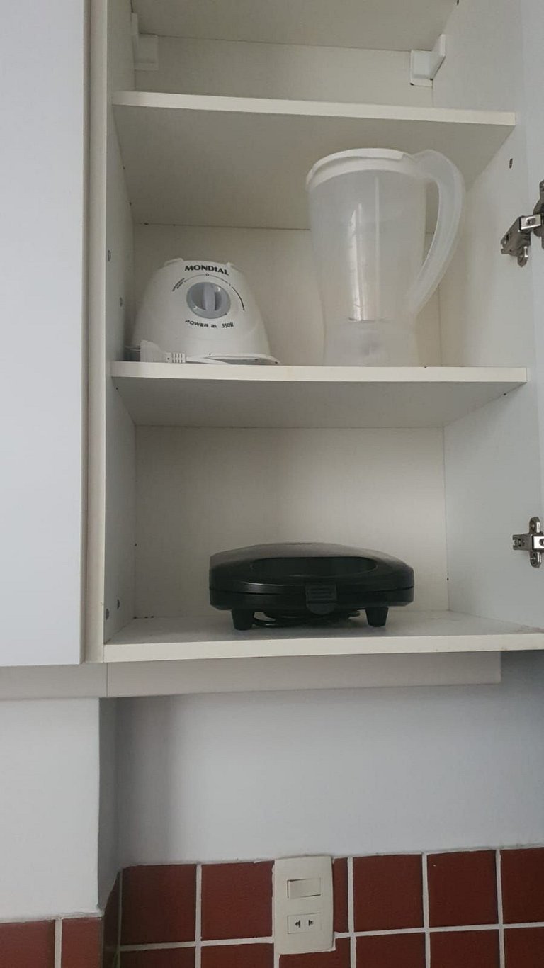 2 bedrooms / 2 bathrooms Between Copa Ipanema Arpoador