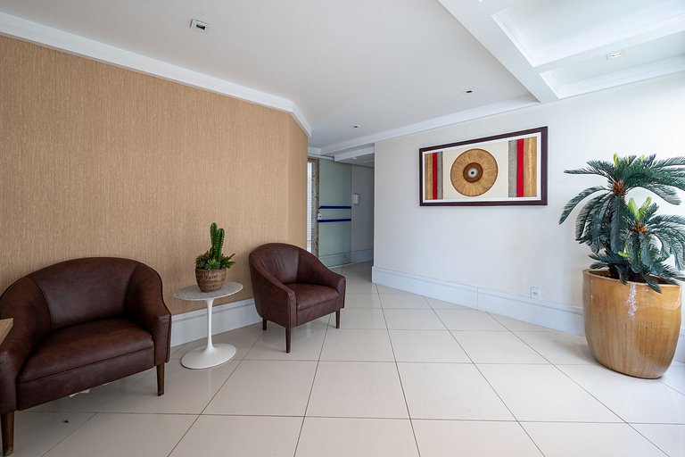 Beach front with Balcony - Barra (Pepê)