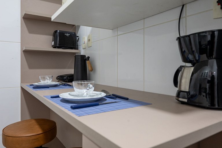 5 MINUTES FROM IPANEMA BEACH, NEXT TO THE METRO