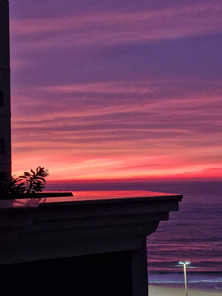 Balcón con vistas al mar de Copacabana
