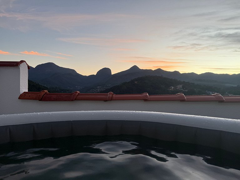 Mountain view, fireplace and private hot tub