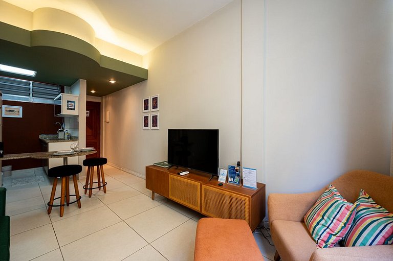 Comfort 10 min from subway, mall & beach