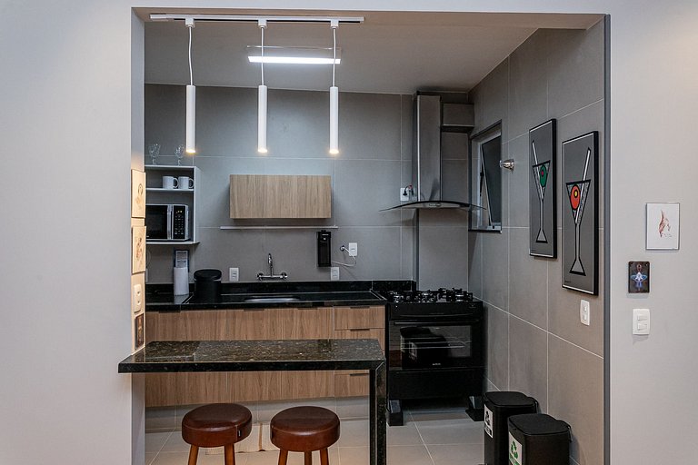 Apartment with Hot Tub, 2 Bedrooms Near the Beach