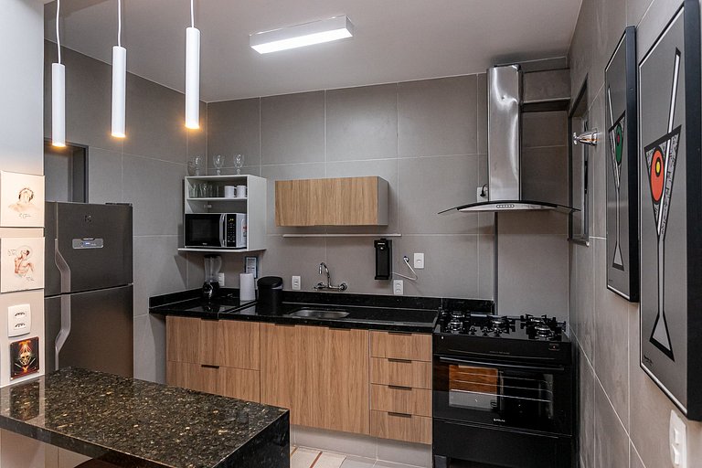 Apartment with Hot Tub, 2 Bedrooms Near the Beach