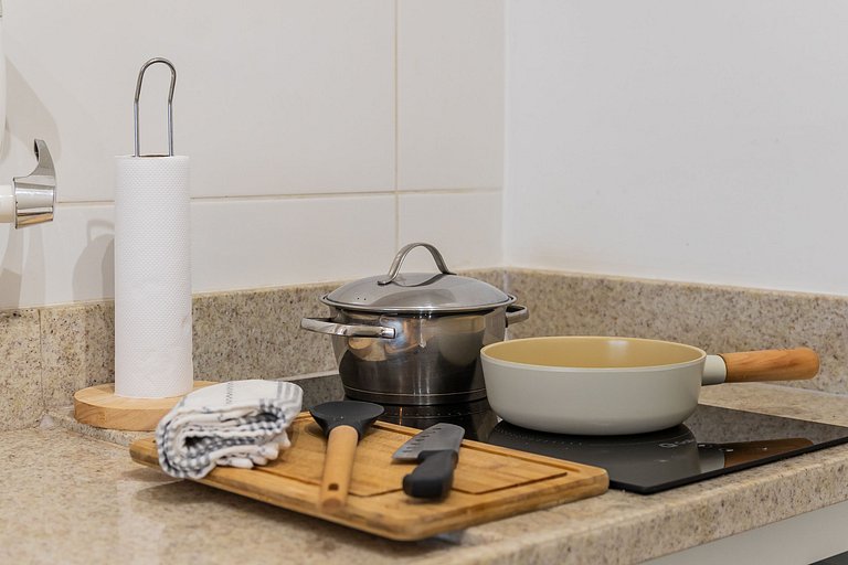 Studio with coworking, pool and city view