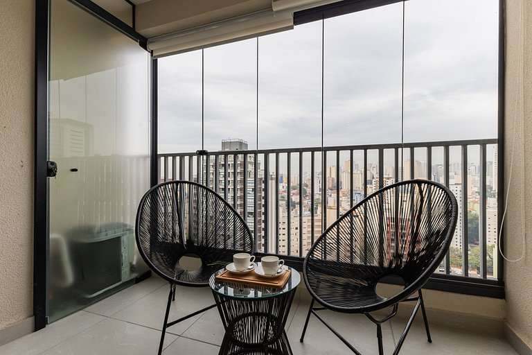 Estudio con coworking, piscina y vista a la ciudad