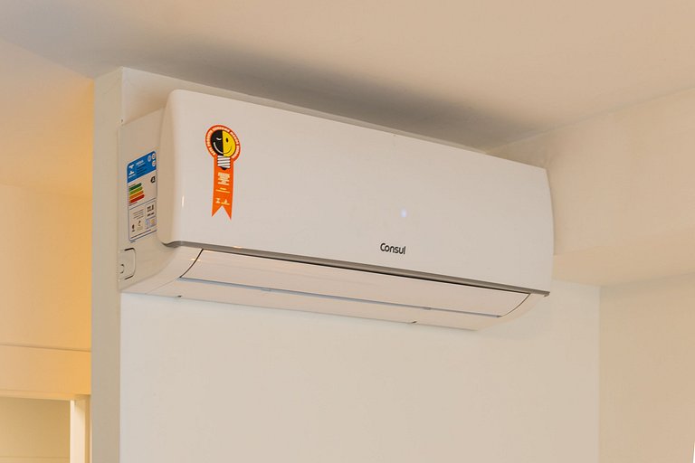 Estudio con coworking, piscina y vista a la ciudad