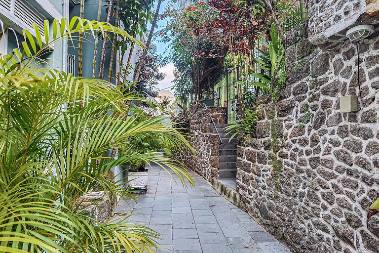 Varanda com vista verde em Copanema