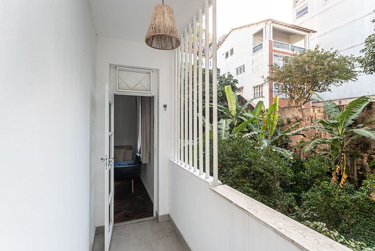 Varanda com vista verde em Copanema