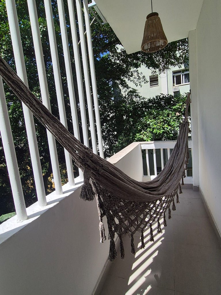 Varanda com vista verde em Copanema