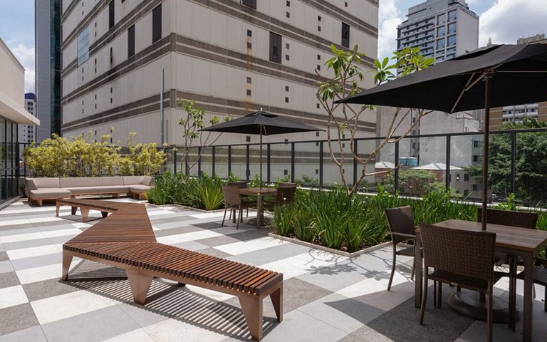 Estudio con coworking, piscina y vista a la ciudad