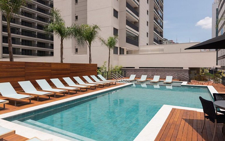 Estudio con coworking, piscina y vista a la ciudad