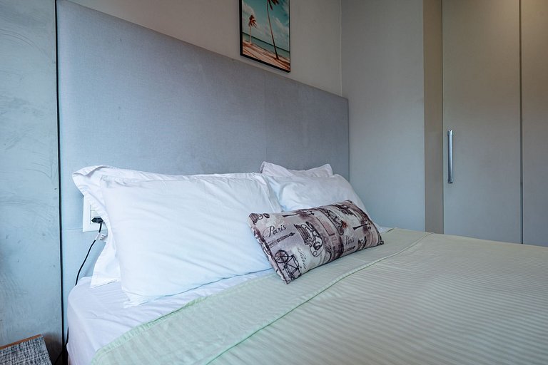 3-minute walk from Ipanema and Leblon Beach