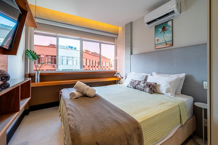 3-minute walk from Ipanema and Leblon Beach