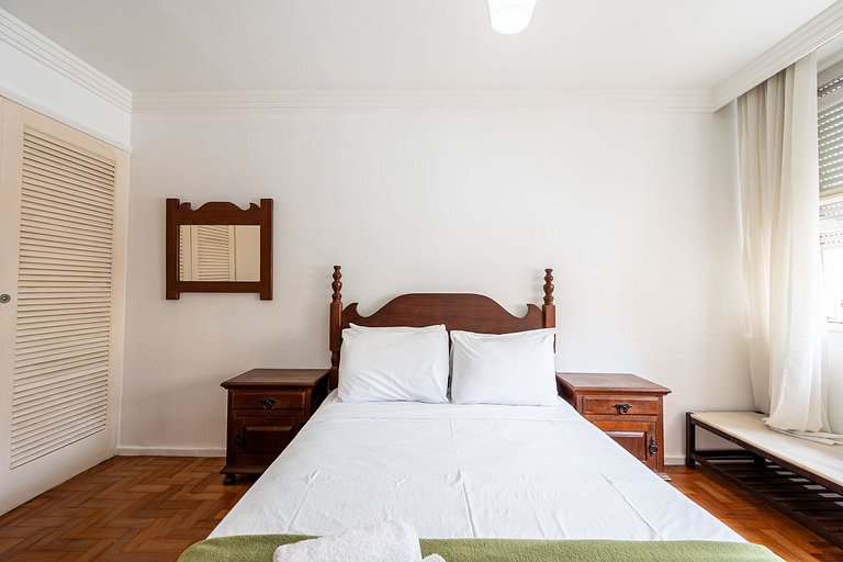 Junto a la playa en Ipanema y metro