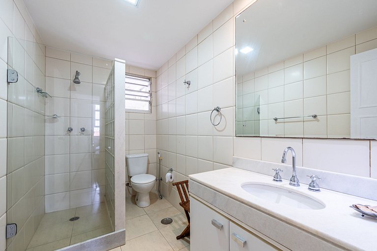 Ipanema ao lado da praia e metrô