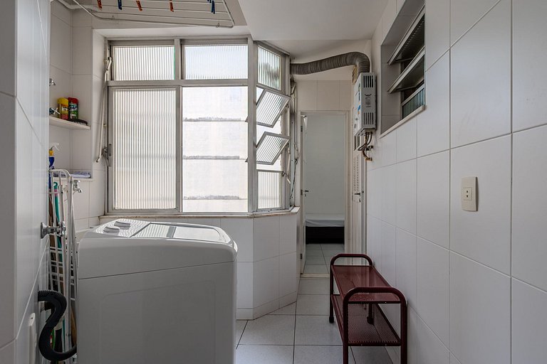 Junto a la playa en Ipanema y metro