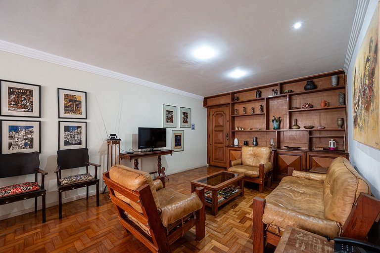 Junto a la playa en Ipanema y metro