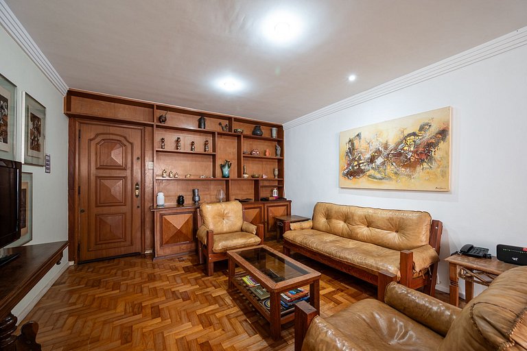 Junto a la playa en Ipanema y metro