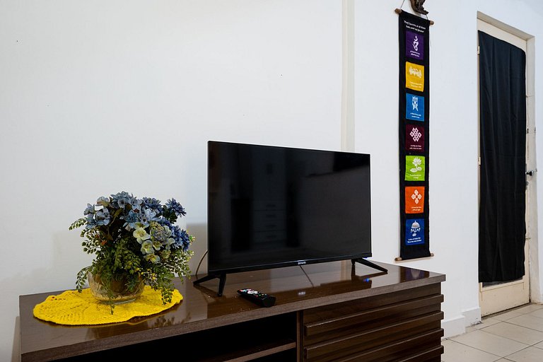 Vacation apartment one block from Leme Beach