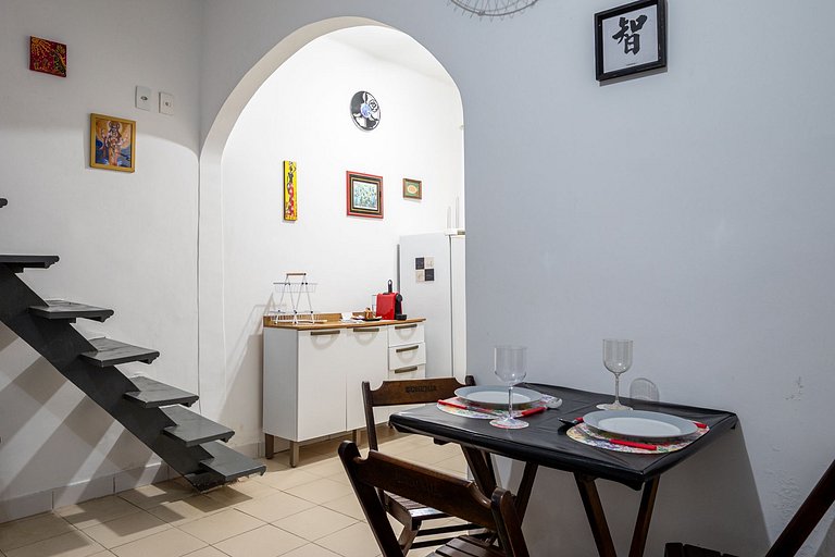 Vacation apartment one block from Leme Beach