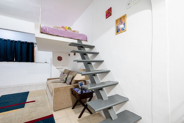 Vacation apartment one block from Leme Beach