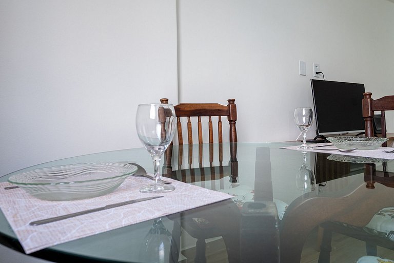 9 minutes from Copacabana Beach, next to subway