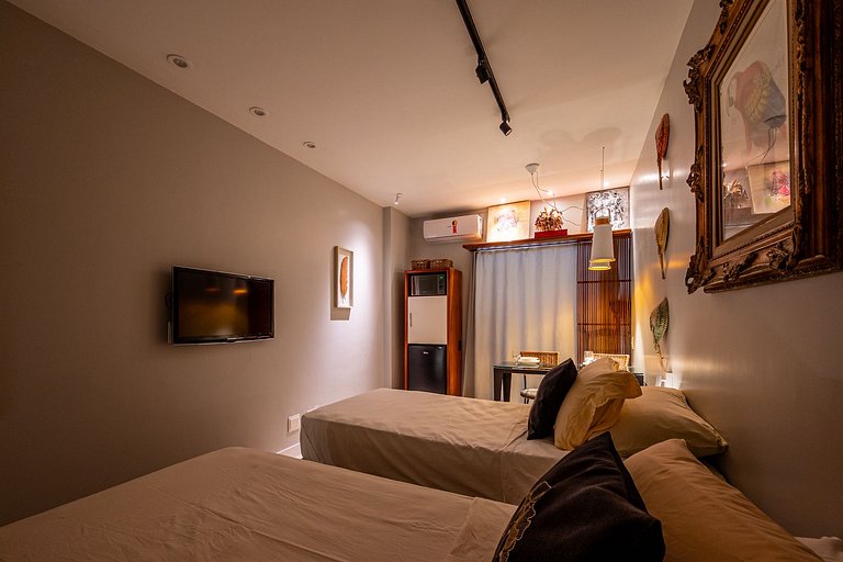 Apt.Piscina, Sauna, Academia e Vaga no Arpoador.