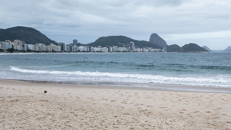 Puesto 6, a 3 minutos de la Playa de Copacabana.