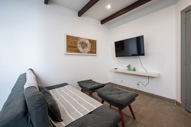 Habitación y sala en Copacabana a 8 minutos de la playa.