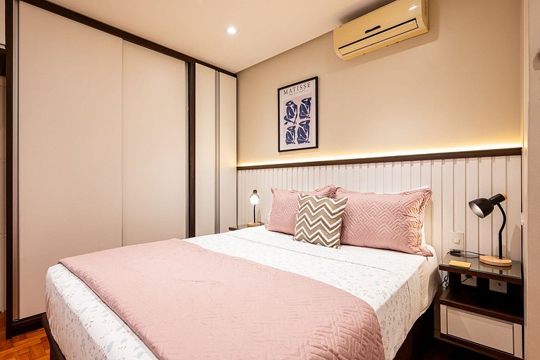 Modern and Fully Equipped Retreat in Copacabana