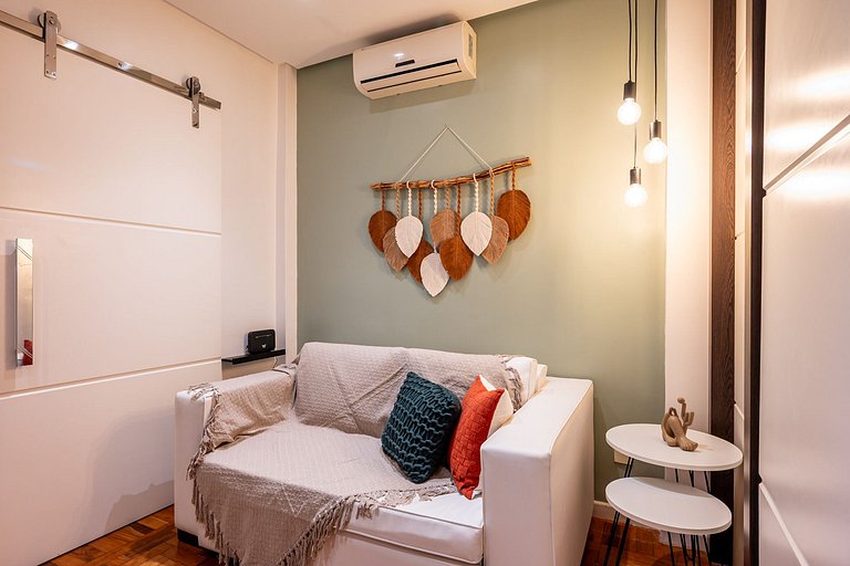 Modern and Fully Equipped Retreat in Copacabana