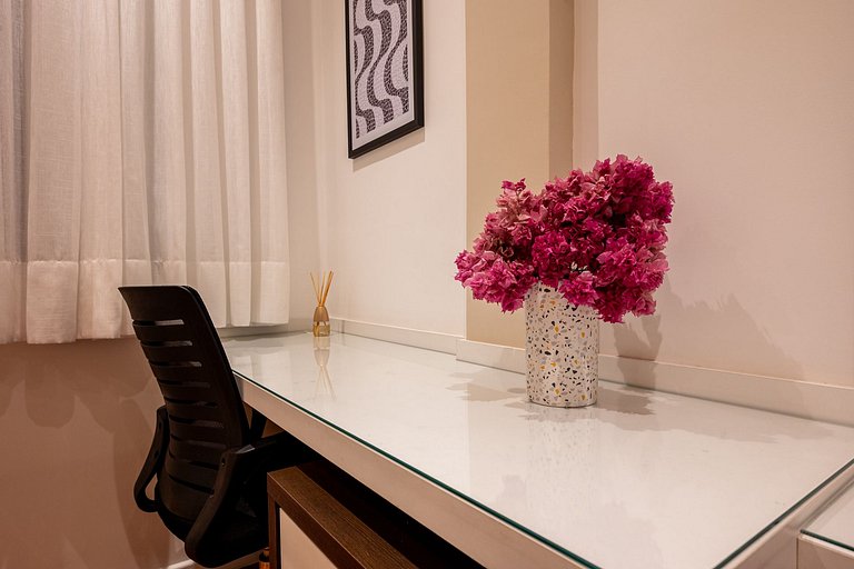 Modern and Fully Equipped Retreat in Copacabana