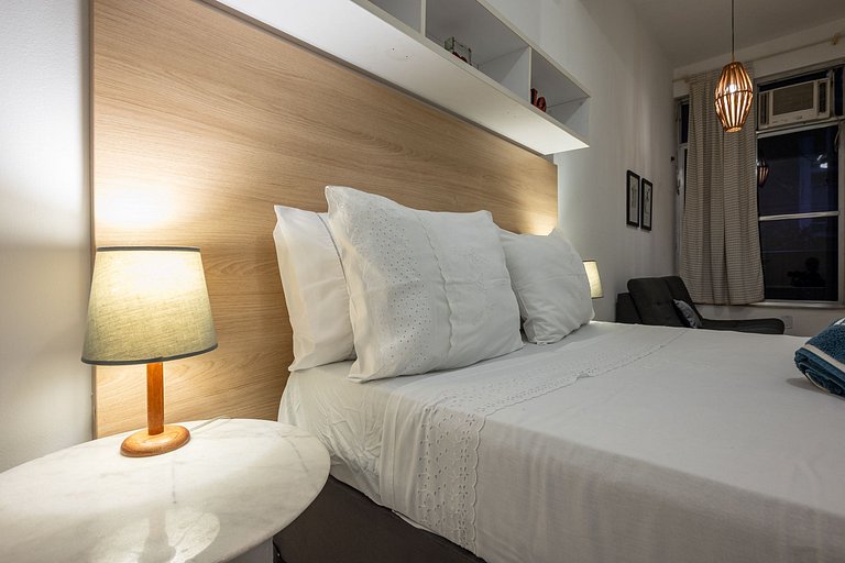 Cozy apartment 650m from Copacabana Beach