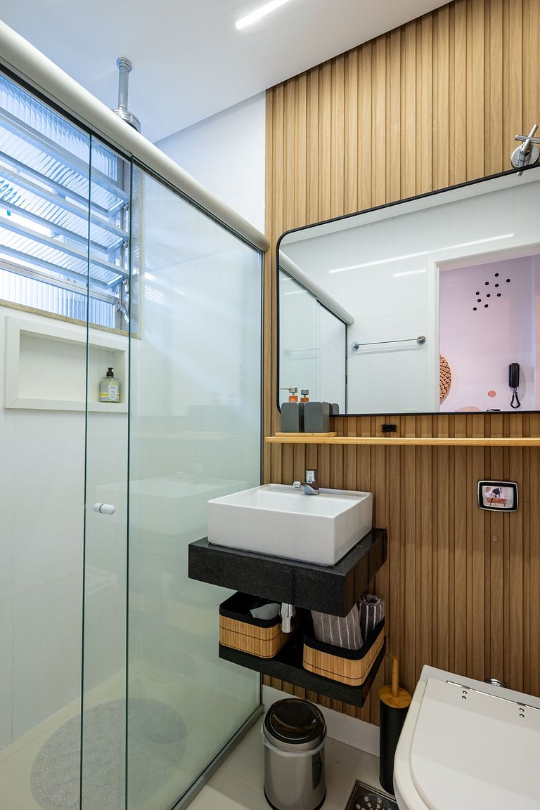 Modern and Fully Equipped Retreat in Copacabana