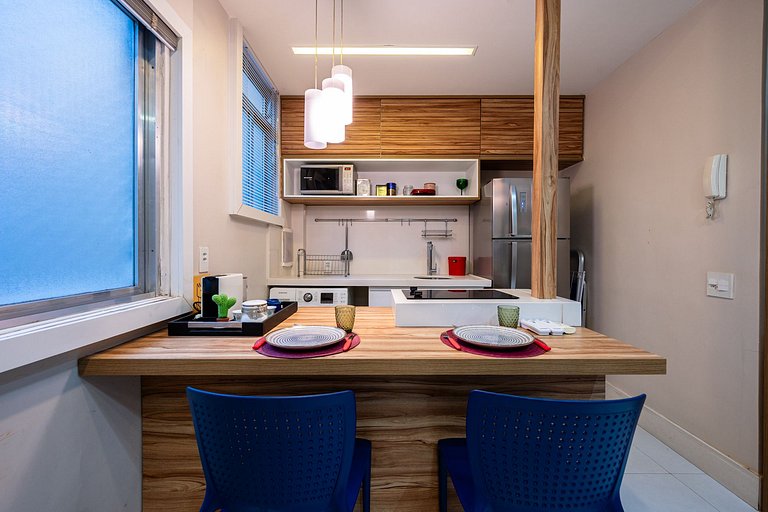 Two blocks from Leblon Beach, near the shopping mall