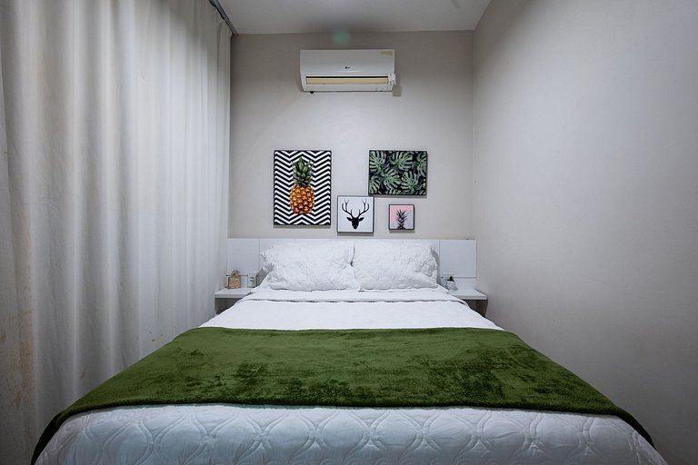 Two blocks from Leblon Beach, near the shopping mall