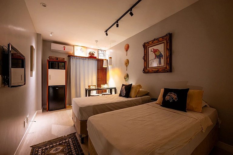 Apt.Piscina, Sauna, Academia e Vaga no Arpoador.