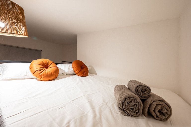 Apt for couple near Leme & Copacabana Beach