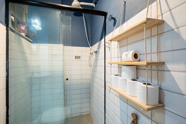 Apt for couple near Leme & Copacabana Beach