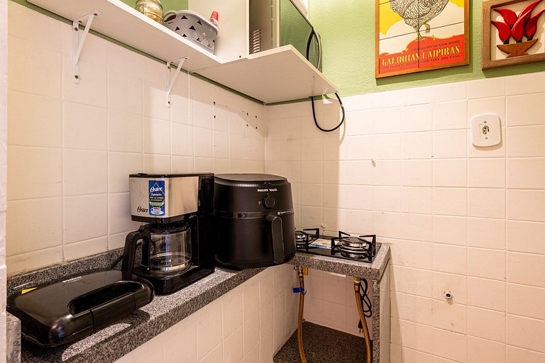 Apt for couple near Leme & Copacabana Beach