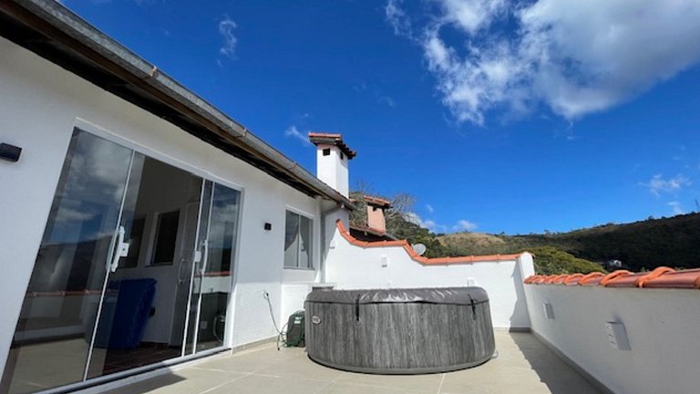 Mountain view, fireplace and private hot tub