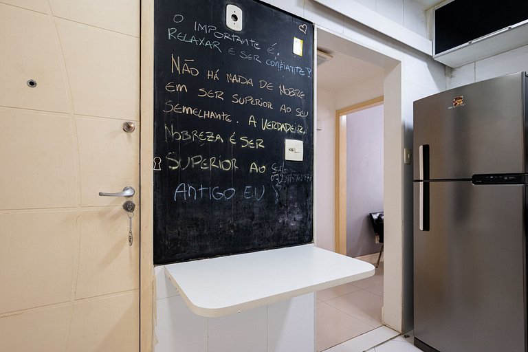 Apto 2qt moderno e aconchegante em Copacabana