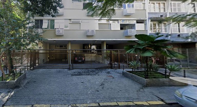 Flat at Ipanema's beach/ Lagoa