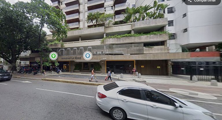 Piso en Leblon con balcón, piscina, sauna y garaje