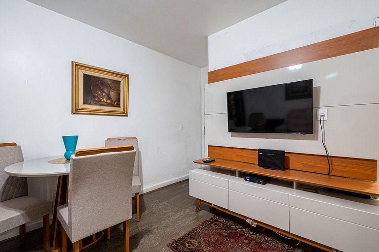 Prime location just one block from the beach