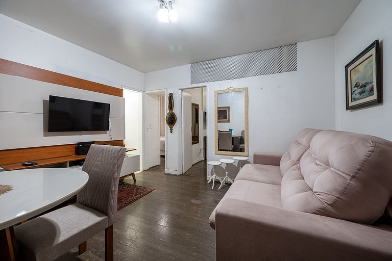 Prime location just one block from the beach